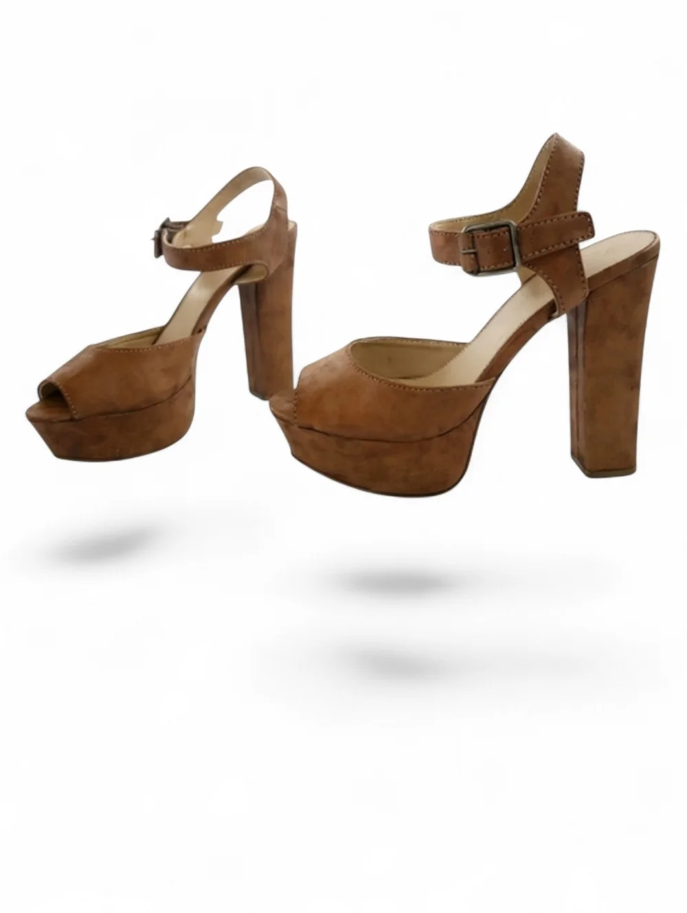 🤎 Candie’s Brown Suede Platform Heels – Size 8.5